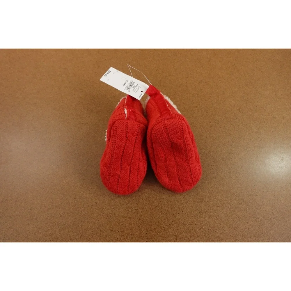 Baby Gap Size 3-6 Months Red Cash Soft Cable Knit Cozy Sweater Booties NWT